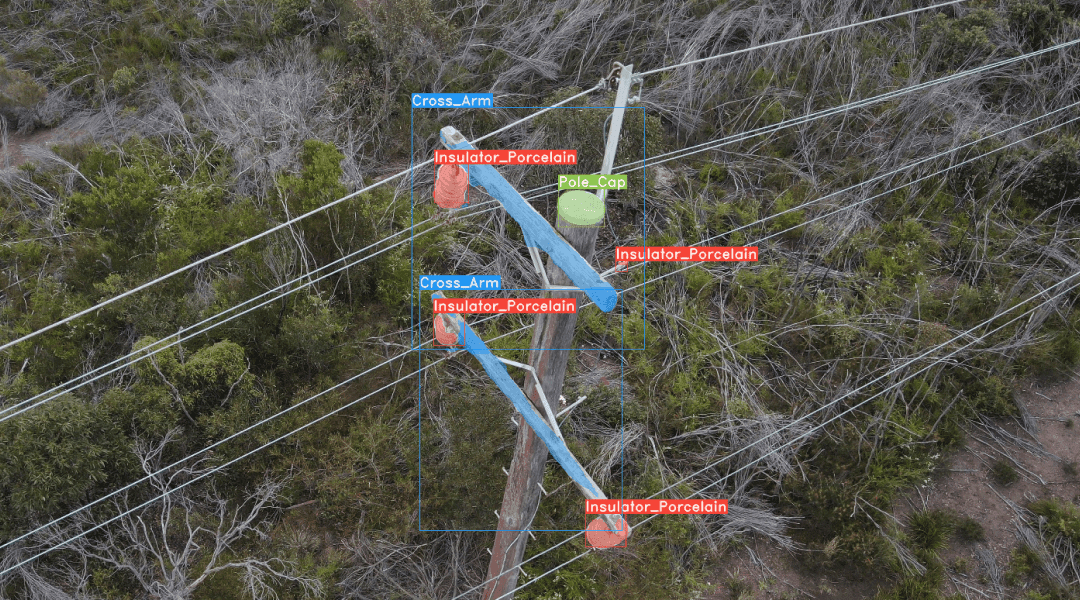 Automated power pole component detection with Unleash live's A.I. Apps