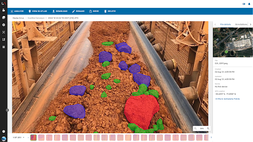 Large rocks are detected as part of conveyor belt monitoring with computer vision in Unleash live