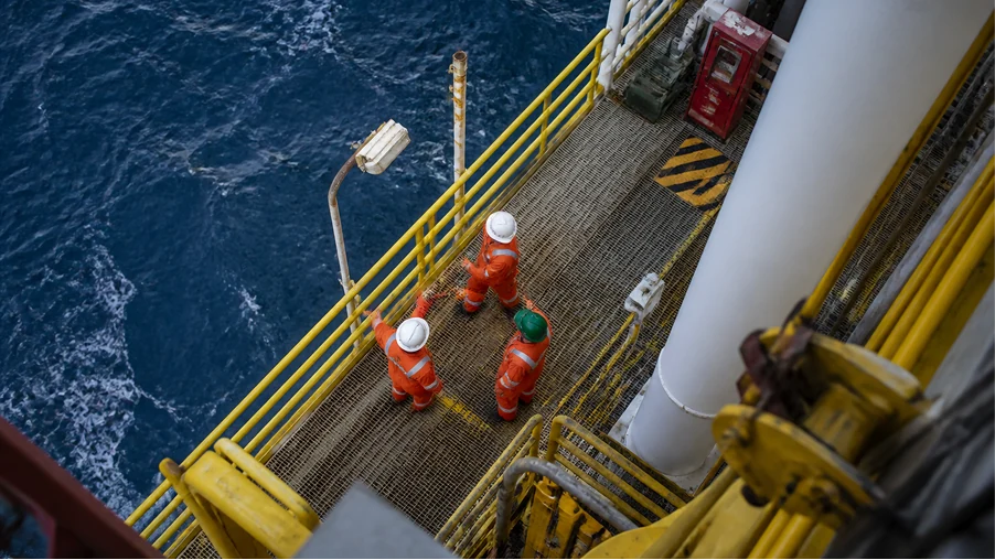 Resources: Safety, machinery and oil rigs